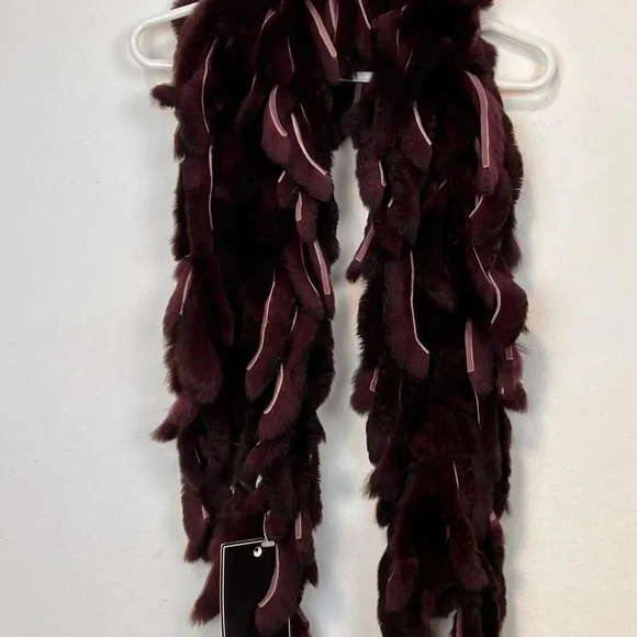 Diana Rosh Natural dyed Rabbit fur scarf - Picture 7 of 11